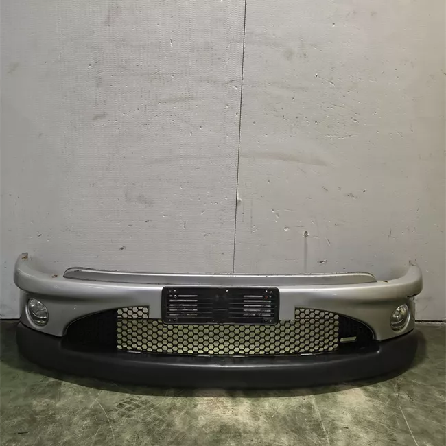 Paraurti anteriore Sport con fendinebbia