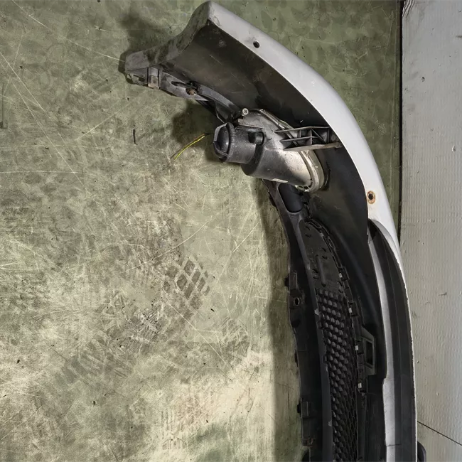 Paraurti anteriore Sport con fendinebbia