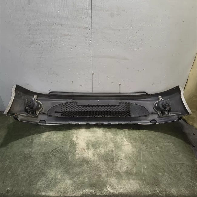 Paraurti anteriore Sport con fendinebbia