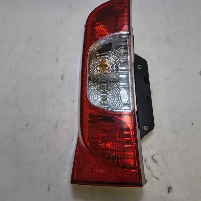 Fanale posteriore sinistro