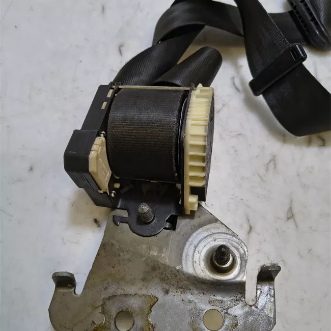 Cintura di sicurezza anteriore sinistra