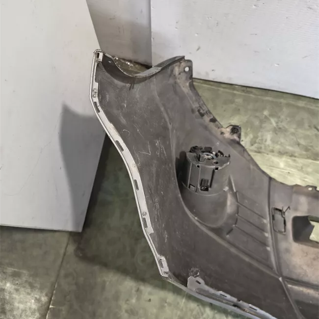 Paraurti anteriore lavafari