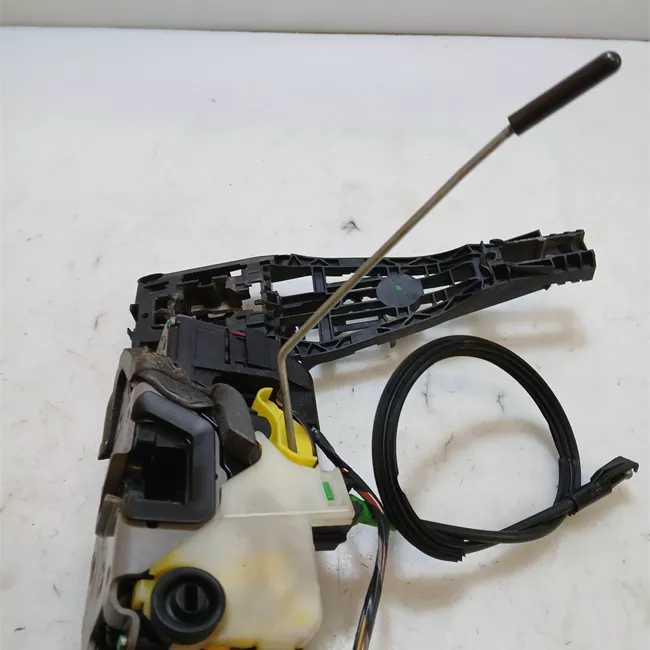 Serratura porta posteriore sinistra