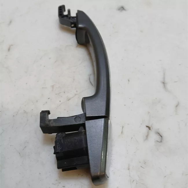 Maniglia porta posteriore sinistra con striscia cromata primer