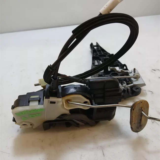 Serratura porta anteriore destra