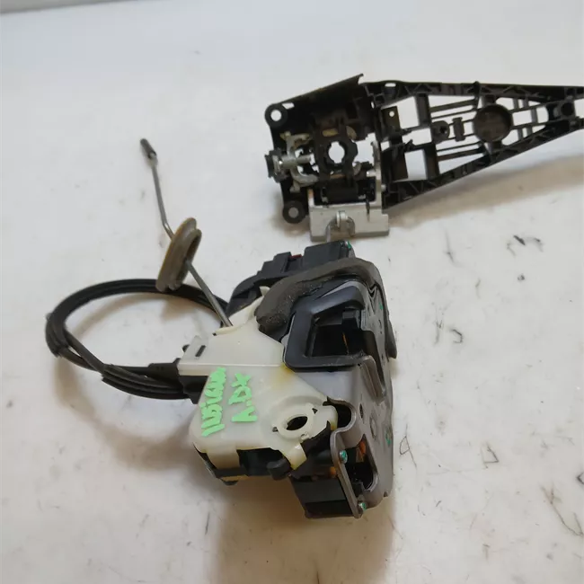 Serratura porta anteriore destra