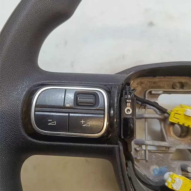 Volante Pelle comandi autoradio