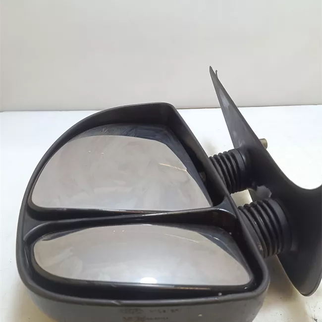 Retrovisore esterno sinistro