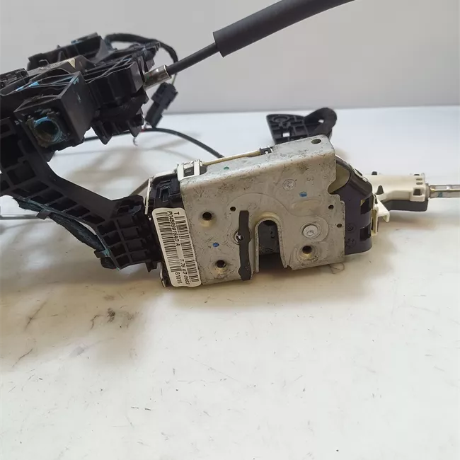 Serratura porta anteriore destra