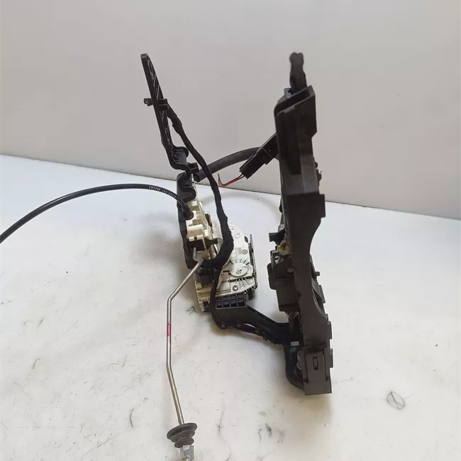 Serratura porta anteriore destra