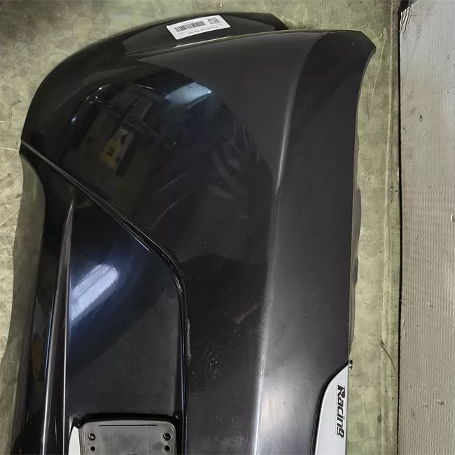 Paraurti posteriore con primer