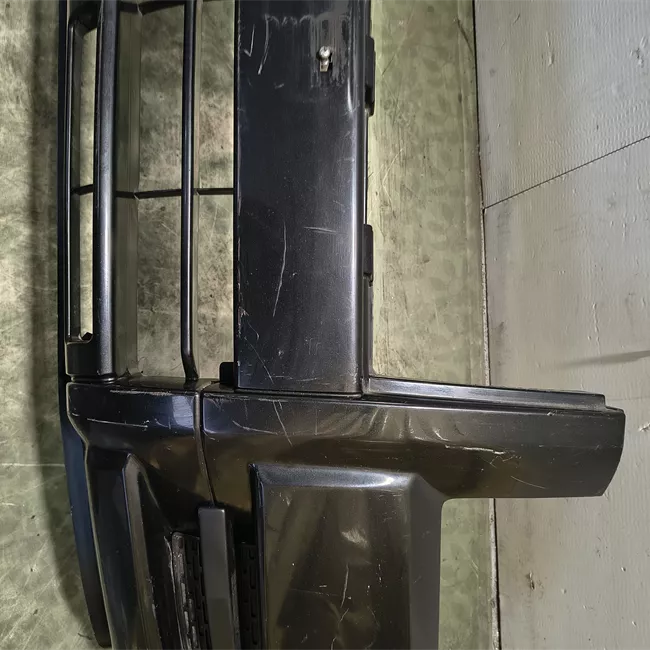 Paraurti anteriore parte superiore