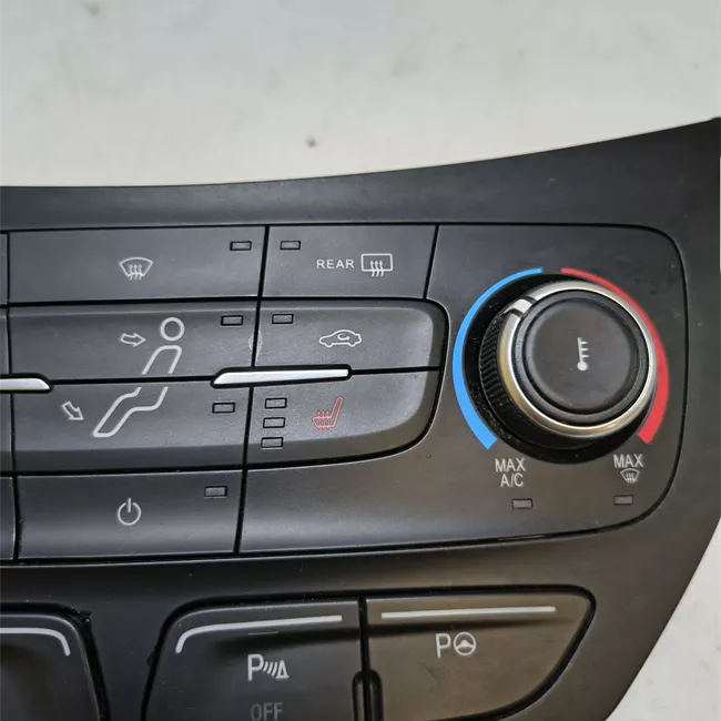 Blocco comando climatizzazione senza aria condizionata con sedile riscaldamento