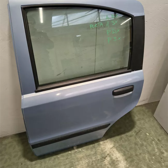 Porta posteriore sinistra