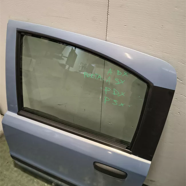 Porta posteriore sinistra