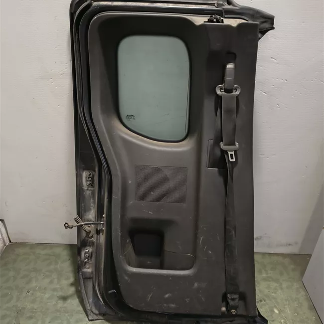 Porta posteriore sinistra A parete