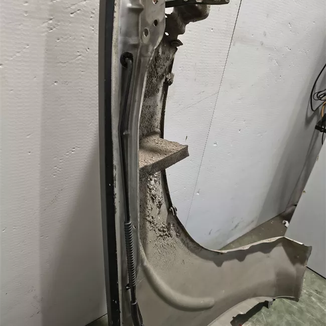 Parafango anteriore sinistro