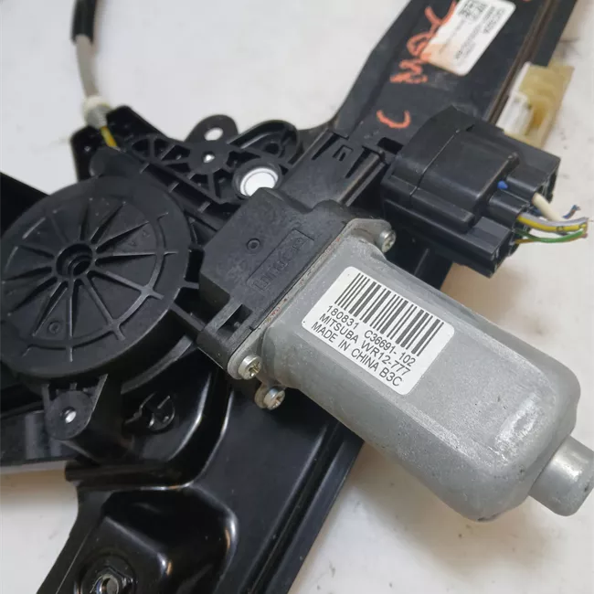 Alzacristallo elettrico porta anteriore destro con apertura completo finesterno anteriore