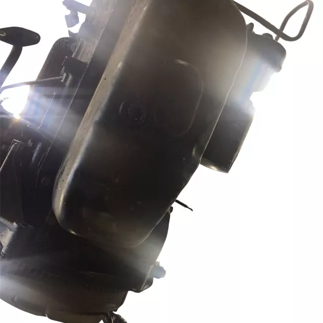 Motore semicompleto rotazionale ione