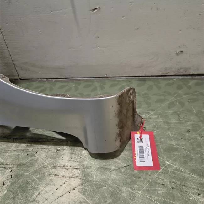 Parafango anteriore destro