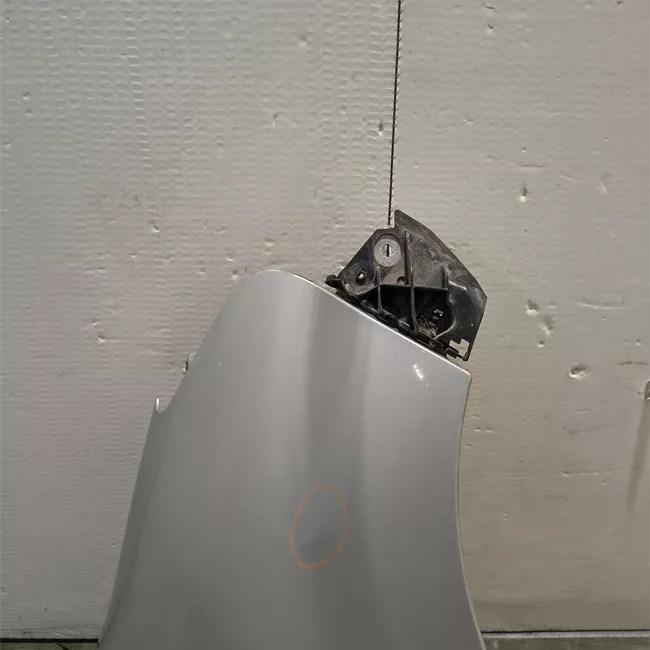 Parafango anteriore destro