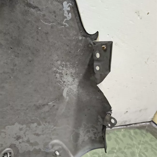 Parafango anteriore destro