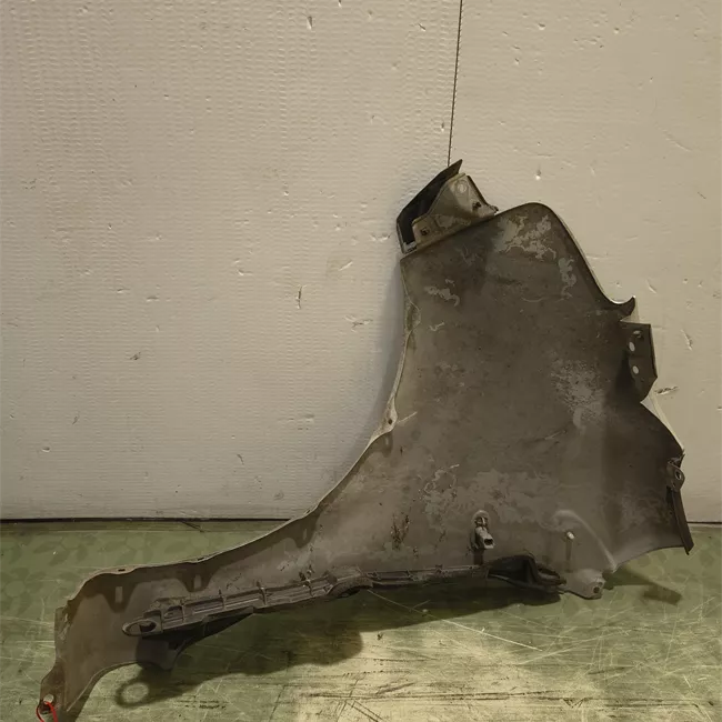 Parafango anteriore destro