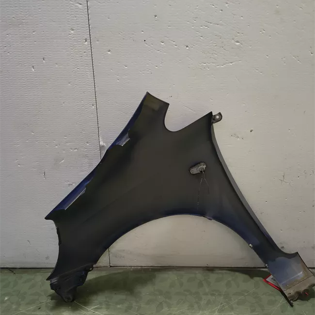 Parafango anteriore destro