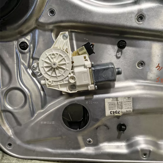 Alzacristallo elettrico porta posteriore sinistro