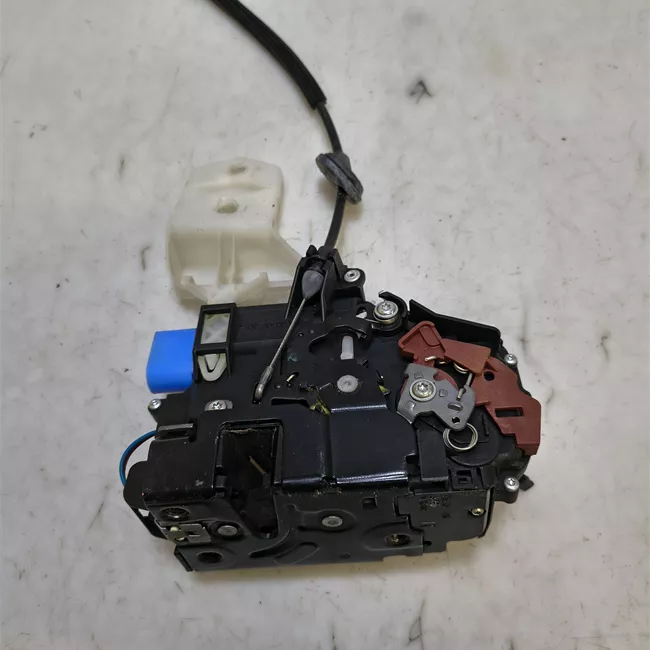 Serratura porta posteriore destra