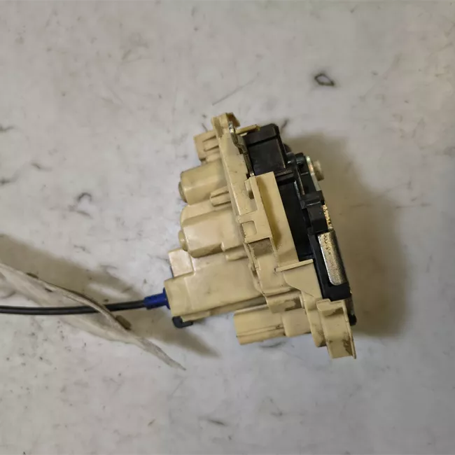 Serratura porta posteriore destra