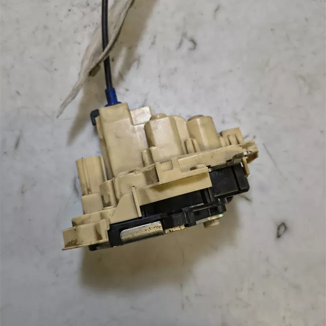 Serratura porta posteriore destra