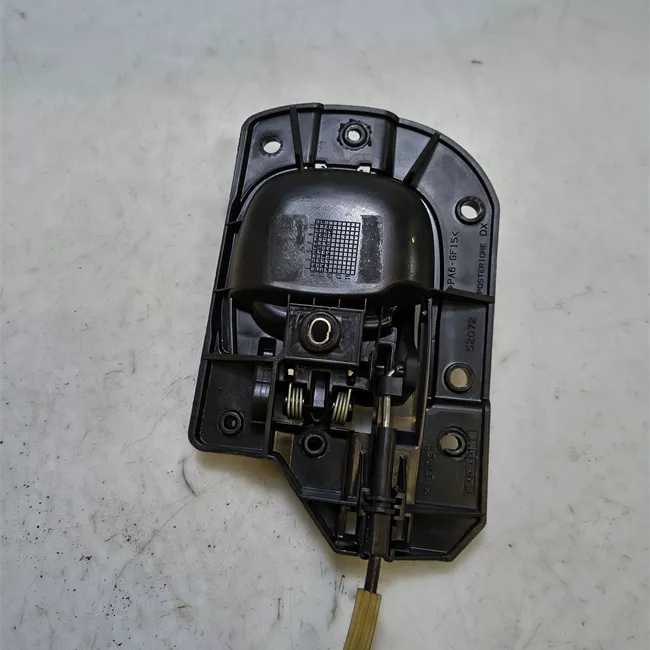 Serratura porta posteriore destra