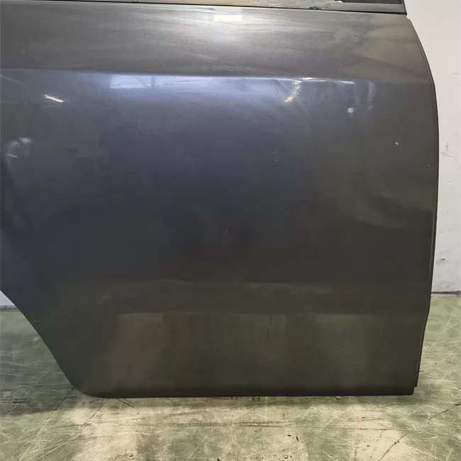 Porta posteriore destra