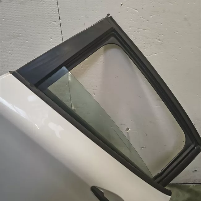 Porta posteriore sinistra