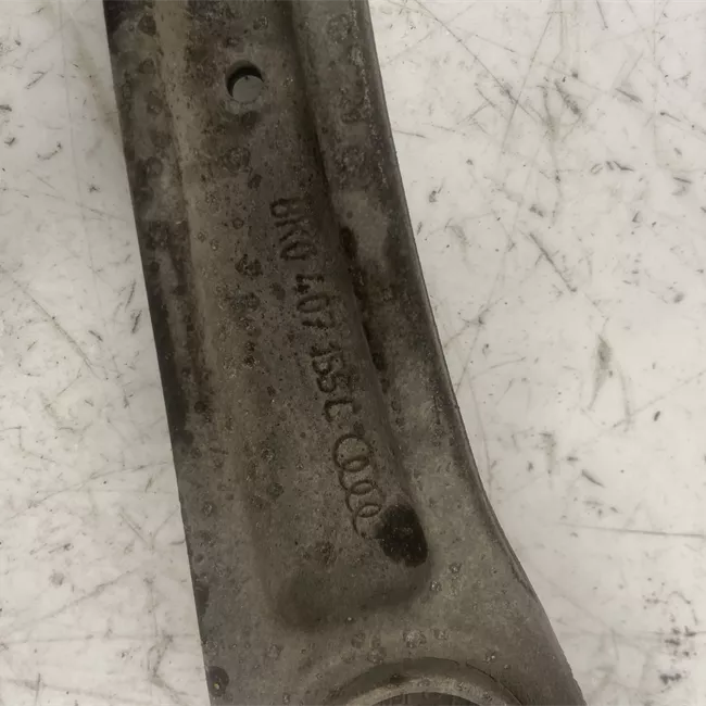 Braccio oscillante inferiore posteriore sospensione anteriore sinistro