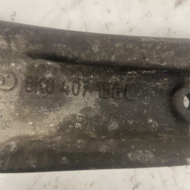 Braccio oscillante inferiore posteriore sospensione anteriore destro