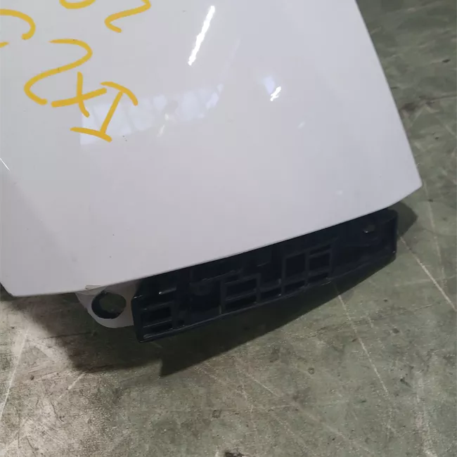 Parafango anteriore destro