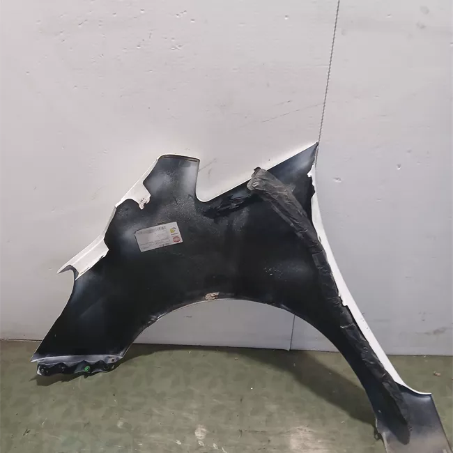 Parafango anteriore destro