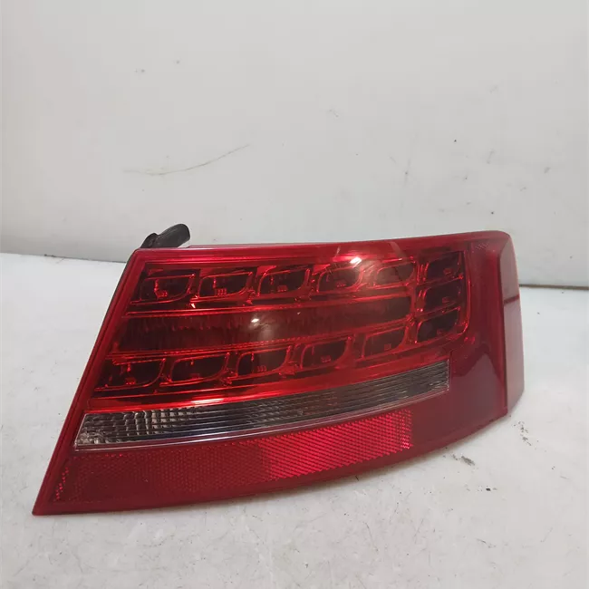 Fanale posteriore parte esterno destro Led