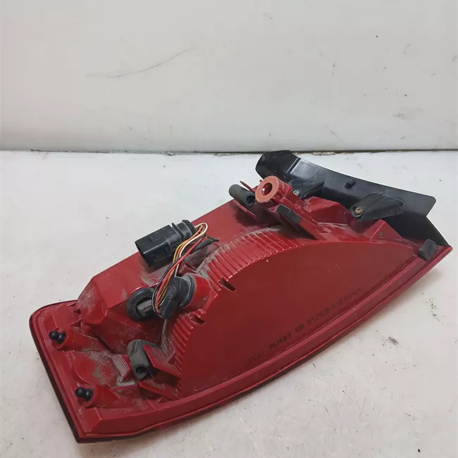 Fanale posteriore parte esterno destro Led