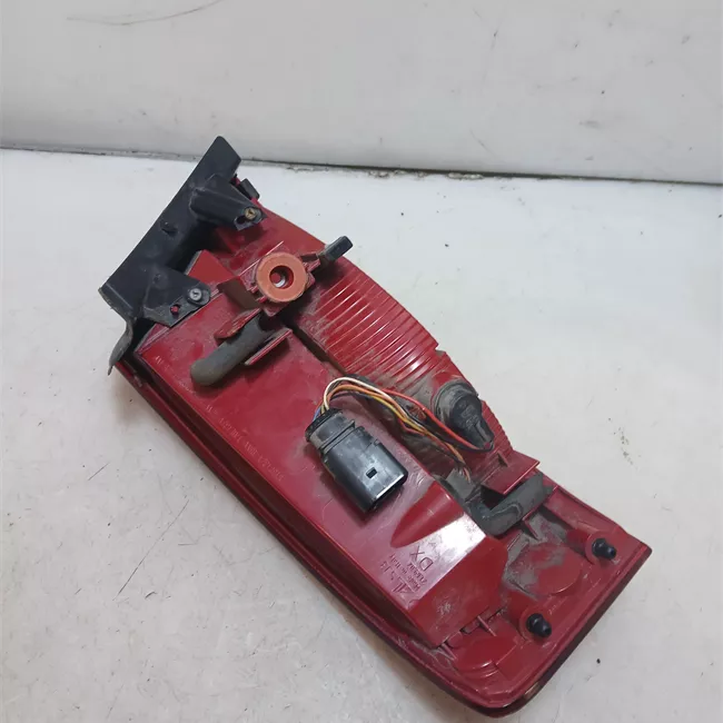 Fanale posteriore parte esterno destro Led