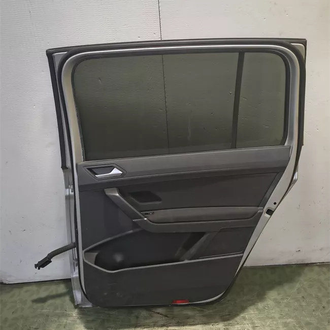 Porta posteriore destra