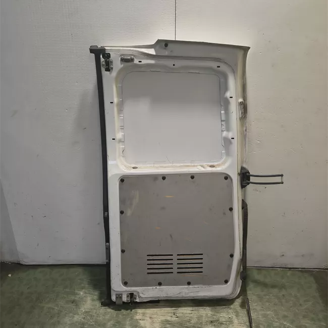 Porta carico posteriore a battente sinistra apertura 180° lamierata