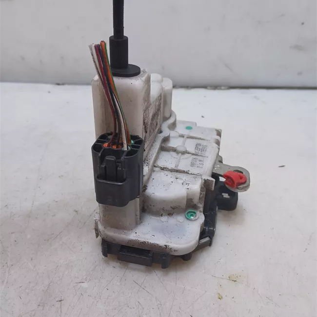 Serratura porta anteriore destra