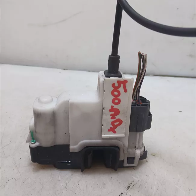 Serratura porta anteriore destra