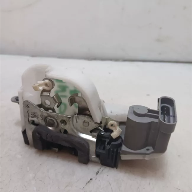 Serratura porta anteriore sinistra