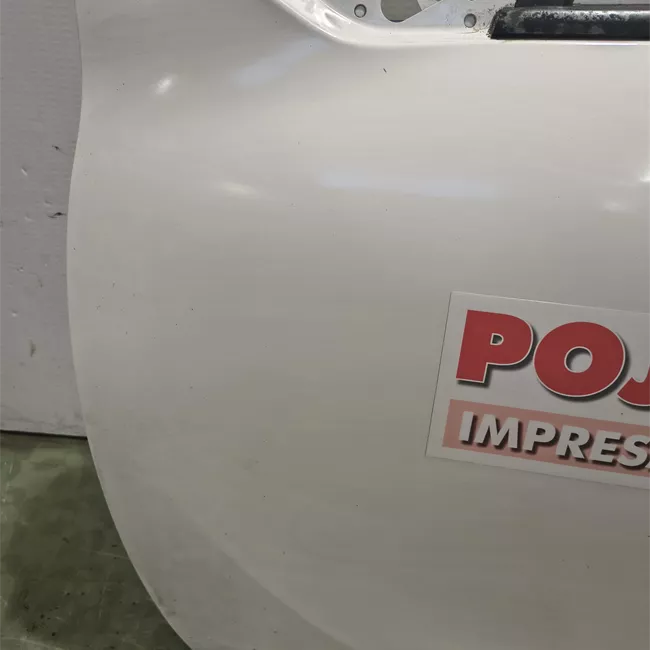 Porta anteriore sinistra