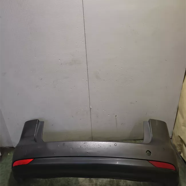 Paraurti posteriore con sensore parcheggio Primer