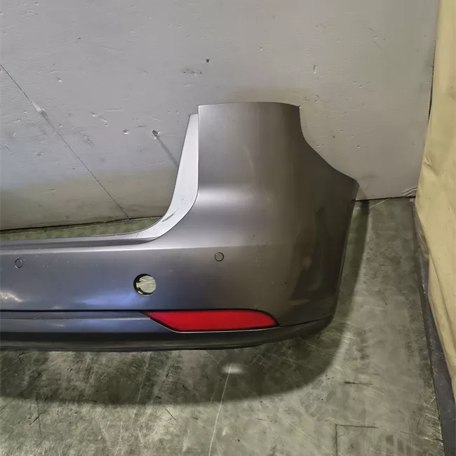 Paraurti posteriore con sensore parcheggio Primer